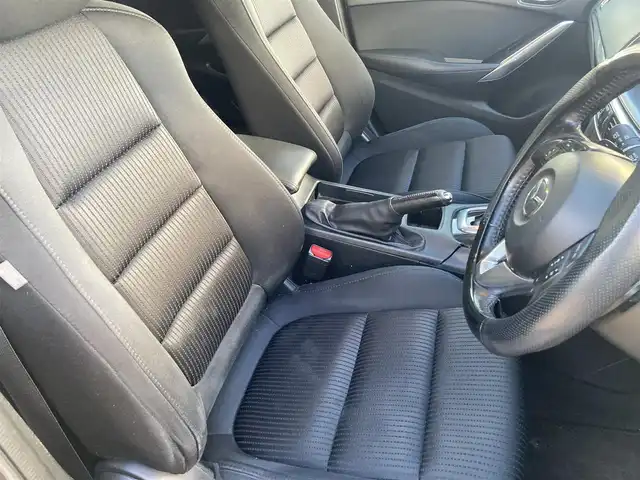 マツダ アテンザ ワゴン XD 愛知県 2014(平26)年 11.4万km メテオグレーマイカ 車検　令和9年12月/シティーブレーキサポート/リアビークルモニタリング/純正SDナビTV/DVDビデオ&CD/地デジ　フルセグ/Bluetoothオーディオ/バックカメラ/ステアシフト/インテリキー/プッシュスタート/キセノンヘッドライト/オートライト/スマートインETC/ステアリングスイッチ/レーダークルーズコントロール/社外18インチアルミ