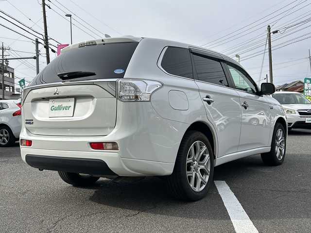 三菱 アウトランダー ＰＨＥＶ