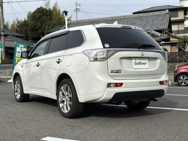 三菱 アウトランダー ＰＨＥＶ