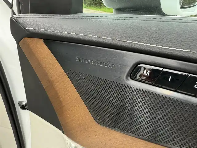 ボルボ ＸＣ９０ T6 AWD インスクリプション 兵庫県 2019(令1)年 6.8万km パール ワンオーナー/純正ナビ/全方位モニター/ハーマンカードンサウンドスピーカー/白革シート/ステアリングヒーター/パワーシート＆シートエアコン/パーキングアシスト/自動駐車/コーナリングライト/ブラインドスポット/ヘッドアップディスプレイ/レーダークルーズ