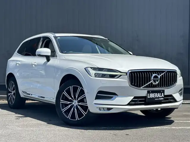 ボルボ ＸＣ６０ D4 AWD インスクリプション 茨城県 2020(令2)年 3.3万km クリスタルホワイトP 純正ナビ/・CD/・Bluetooth/・フルセグテレビ/・AppleCarPlay/・AndroidAuto/360°カメラ/・バックカメラ/・サイドカメラ/・フロントカメラ/白レザーシート/・全席シートヒーター/・D/N席エアシート/harman/kardonスピーカー/衝突軽減システム/・アダプティブクルーズコントロール/・レーンキープアシスト/・ブラインドスポットモニター/前後コーナーセンサー/・自動駐車/・自動発射/LEDヘッドライト/・オートライト/・オートハイビーム/純正19インチアルミホイール
