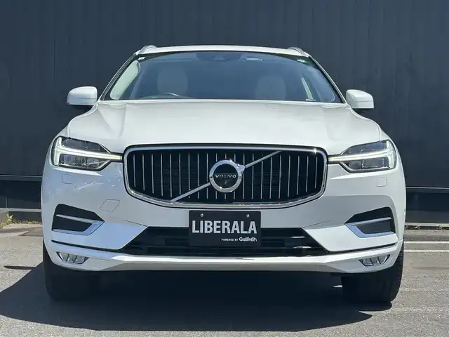 ボルボ ＸＣ６０ D4 AWD インスクリプション 茨城県 2020(令2)年 3.3万km クリスタルホワイトP 純正ナビ/・CD/・Bluetooth/・フルセグテレビ/・AppleCarPlay/・AndroidAuto/360°カメラ/・バックカメラ/・サイドカメラ/・フロントカメラ/白レザーシート/・全席シートヒーター/・D/N席エアシート/harman/kardonスピーカー/衝突軽減システム/・アダプティブクルーズコントロール/・レーンキープアシスト/・ブラインドスポットモニター/前後コーナーセンサー/・自動駐車/・自動発射/LEDヘッドライト/・オートライト/・オートハイビーム/純正19インチアルミホイール