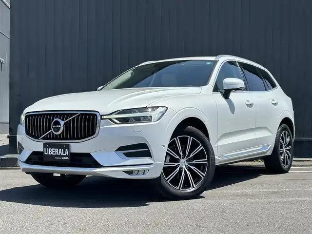 ボルボ ＸＣ６０ D4 AWD インスクリプション 茨城県 2020(令2)年 3.3万km クリスタルホワイトP 純正ナビ/・CD/・Bluetooth/・フルセグテレビ/・AppleCarPlay/・AndroidAuto/360°カメラ/・バックカメラ/・サイドカメラ/・フロントカメラ/白レザーシート/・全席シートヒーター/・D/N席エアシート/harman/kardonスピーカー/衝突軽減システム/・アダプティブクルーズコントロール/・レーンキープアシスト/・ブラインドスポットモニター/前後コーナーセンサー/・自動駐車/・自動発射/LEDヘッドライト/・オートライト/・オートハイビーム/純正19インチアルミホイール