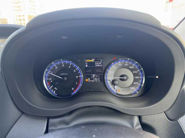 スバル レヴォーグ 1．6GT－S アイサイト 広島県 2014(平26)年 8万km クリスタルホワイトP 純正ディーラーオプションSDナビ/・フルセグTV/・Bluetooth/・DVD/アイサイトver3/プリクラッシュブレーキ/アクティブレーンキープ/ステレオカメラ/車線逸脱ふらつき警報/誤発進抑制制御機能/誤後進抑制制御機能/全車速追従機能付クルーズコントロール/ドライブレコーダー/ビルシュタイン製ダンパー/パワーシート（D席/N席）/シートヒーター（D席/N席）/ビルトインETC/オートライト/フォグ（フロント/リア）/スマートキー&プッシュスタート