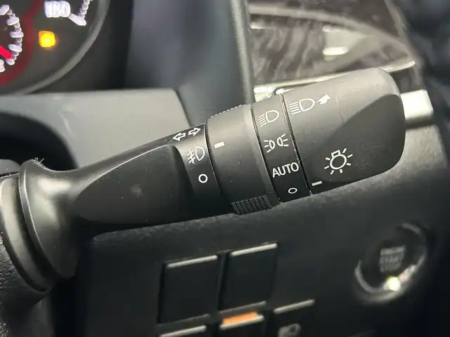 トヨタ ヴェルファイア Z 鹿児島県 2019(平31)年 2.2万km ホワイトパールクリスタルシャイン 純正ナビ【NSZN-Z68T】/（フルセグTV/CD/DVD/FM/AM/BT）/トヨタセーフティセンス/・プリクラッシュセーフティ/・レーントレーシングアシスト/・レーンディパーチャーアラート/・レーダークルーズコントロール/・オートマチックハイビーム/バックカメラ/クリアランスソナー/電動パーキングブレーキ/オートブレーキホールド/両側パワースライドドア/革巻きステアリング/ステアリングリモコン/LEDヘッドライト/デジタルインナーミラー/ETC