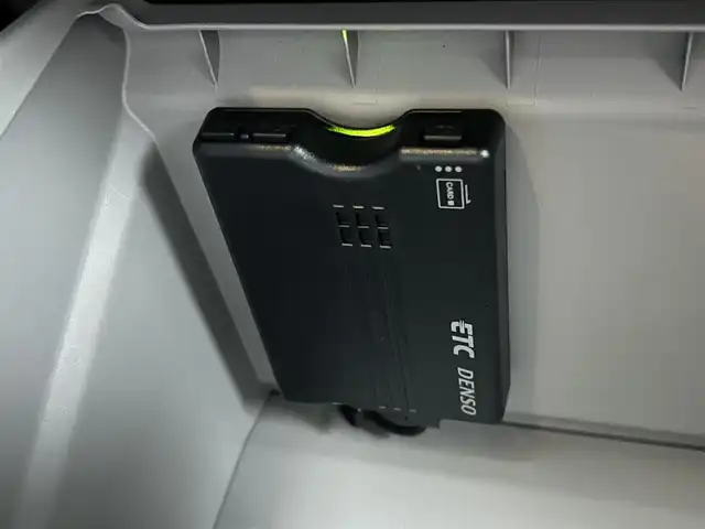 ダイハツ ミラ イース X SAⅢ 埼玉県 2019(令1)年 1.5万km ブライトシルバーメタリック ワンオーナー/純正オーディオ/（AM/FM/CD）/パワーステアリング/パワーウィンドウ/横滑り防止機能/純正フロアマット/純正ドアバイザー/オートライト/オートマチックハイビーム/社外ETC/車両説明書/保証書