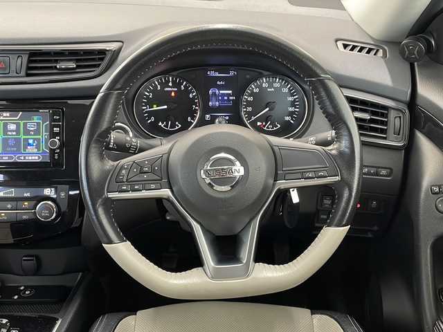 日産 エクストレイル モードプレミア ハイコントラストインテリア 新潟県 2017(平29)年 5.7万km ダイヤモンドブラック 4WD/純正SDナビ(MM317D-W)/CD/DVD/BT/フルセグテレビ/SDミュージックサーバー/バックカメラ/ETC/フリップダウンモニター/衝突被害軽減ブレーキ/レーンキープアシスト/革シート/シートヒーター /パワーバックドア/コーナーセンサー/LEDヘッドライト/オートライト/フォグランプ/純正19インチアルミホイール/社外17インチAW冬タイヤ車載