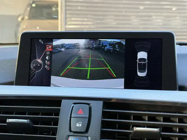 ＢＭＷ ４３５ｉ カブリオレ Mスポーツ 静岡県 2014(平26)年 5.3万km アルピンホワイトⅢ 赤革シート/ヘッドアップディスプレイ/純正ナビ/(CD/DVD/Bluetooth/ワンセグ)/衝突被害軽減システム/バックカメラ/クルーズコントロール/レーンキープアシスト/PDC/メモリー付パワーシート/シートヒーター/コンフォートアクセス/ETC/純正フロアマット/純正19インチアルミホイール/保証書/取説/スペアキー