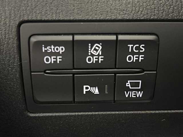 マツダ ＣＸ－３ 20SプロアクティブSパッケージ 沖縄県 2018(平30)年 4.4万km ソウルレッドクリスタルM 県外仕入　/禁煙車　/純正ナビ（フルセグ，ＢＴ，ＣＤ／ＤＶＤ，ラジオ）　/３６０°ビューモニター　/コーナーセンサー　/ＨＵＤ(ヘッドアップディスプレイ)　/レーダークルーズコントロール/ＵＳＢポート　/パワーシート　/ハーフレザーシート　/パドルシフト/オートライト/オートワイパー/シートヒーター/電動パーキングブレーキ/プッシュスタート/ビルドインETC/ドライブレコーダー/LEDヘッドライト/純正１８インチアルミホイール