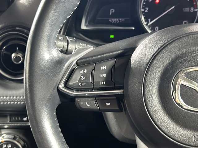 マツダ ＣＸ－３ 20SプロアクティブSパッケージ 沖縄県 2018(平30)年 4.4万km ソウルレッドクリスタルM 県外仕入　/禁煙車　/純正ナビ（フルセグ，ＢＴ，ＣＤ／ＤＶＤ，ラジオ）　/３６０°ビューモニター　/コーナーセンサー　/ＨＵＤ(ヘッドアップディスプレイ)　/レーダークルーズコントロール/ＵＳＢポート　/パワーシート　/ハーフレザーシート　/パドルシフト/オートライト/オートワイパー/シートヒーター/電動パーキングブレーキ/プッシュスタート/ビルドインETC/ドライブレコーダー/LEDヘッドライト/純正１８インチアルミホイール