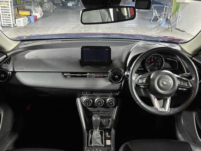 マツダ ＣＸ－３ 20SプロアクティブSパッケージ 沖縄県 2018(平30)年 4.4万km ソウルレッドクリスタルM 県外仕入　/禁煙車　/純正ナビ（フルセグ，ＢＴ，ＣＤ／ＤＶＤ，ラジオ）　/３６０°ビューモニター　/コーナーセンサー　/ＨＵＤ(ヘッドアップディスプレイ)　/レーダークルーズコントロール/ＵＳＢポート　/パワーシート　/ハーフレザーシート　/パドルシフト/オートライト/オートワイパー/シートヒーター/電動パーキングブレーキ/プッシュスタート/ビルドインETC/ドライブレコーダー/LEDヘッドライト/純正１８インチアルミホイール