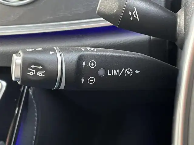 メルセデス・ベンツ Ｅ２００ アバンギャルド スポーツ 東京都 2017(平29)年 3.3万km ポーラホワイト 前後ドライブレコーダー/純正ナビ/フルセグTV/360°カメラ/ハーフレザーシート/シートヒーター/レーダーセーフティパッケージ/コーナーセンサー/ETC/LEDヘッドライト/アンビエントライト/ACC/BSM/レーンキープアシスト
