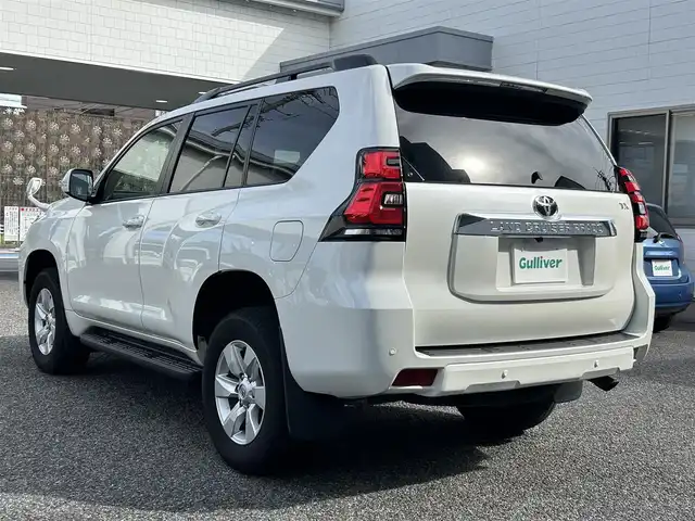 トヨタ ランドクルーザー プラド TX 愛知県 2023(令5)年 4.3万km ホワイトパールクリスタルシャイン ワンオーナー/純正9型ナビ【Bluetooth CD SD DVD iPod フルセグ　品番：NMZN-Y73D】/サンルーフ/バックカメラ/ビルトインETC/ドライブレコーダー/アダプティブクルーズコントロール/レーンキープアシスト/衝突軽減ブレーキ/先行車発信告知/車両接近通報装置/パーキングサポートブレーキ/ロードサインアシスト/セカンドスタート/IDLE　UP/クリアランスソナー/排出ガス浄化装置/LEDヘッドライト/オートライト/オートマチックハイビーム/フォグランプ/ヘッドライトウォッシャー/ステアリングリモコン/ルーフレール/スマートキー【スペア1本】/純正アルミホイール/保証書/取扱説明書/禁煙車