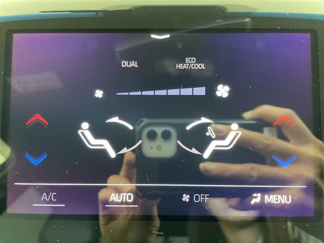 トヨタ クラウン ハイブリッド S スポーツスタイル 岐阜県 2020(令2)年 5.7万km プレシャスブラックパール サンルーフ/純正SDナビ/フルセグ/BT/CD/DVD/USB/Miracast /バックカメラ/ビルトインETC2.0/社外ドライブレコーダー/トヨタセーフティセンス/・プリクラッシュセーフティ/・レーントレーシングアシスト/・オートマチックハイビーム/・レーダークルーズコントロール/リヤクロストラフィックアラート/ロードサインアシスト/パーキングサポートブレーキ/ブラインドスポットモニター/クリアランスソナー/革巻きステアリング/ステアリングスイッチ/パドルシフト/ハーフレザーシート/純正フロアマット/純正ドアバイザー/LEDオートライト/フォグランプ/プッシュスタート/スマートキー