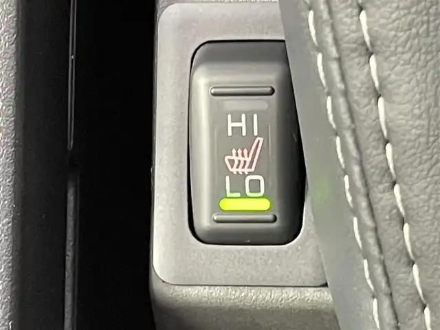 三菱 デリカＤ：５ シャモニー 千葉県 2025(令7)年 0.1千km 黒 登録済未使用車/4WD/全方位カメラ/レーダークルーズコントロール/車線逸脱警報/両側パワースライドドア/パワーバックドア/前席シートヒーター/ハーフレザーシート/ステアリングヒーター/パドルシフト/電動パーキングブレーキ/ブレーキホールド/アイドリングストップ/LEDヘッドライト/フォグライト/オートライト/オートハイビーム/スマートキー/スペアキー