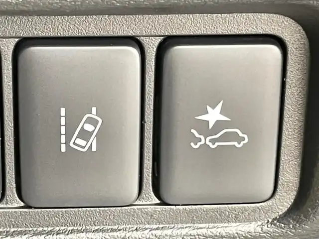 三菱 デリカＤ：５ シャモニー 千葉県 2025(令7)年 0.1千km 黒 登録済未使用車/4WD/全方位カメラ/レーダークルーズコントロール/車線逸脱警報/両側パワースライドドア/パワーバックドア/前席シートヒーター/ハーフレザーシート/ステアリングヒーター/パドルシフト/電動パーキングブレーキ/ブレーキホールド/アイドリングストップ/LEDヘッドライト/フォグライト/オートライト/オートハイビーム/スマートキー/スペアキー