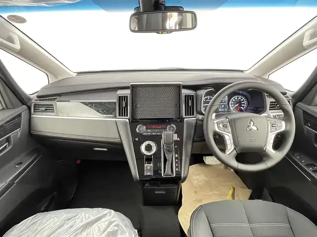 三菱 デリカＤ：５ シャモニー 千葉県 2025(令7)年 0.1千km 黒 登録済未使用車/4WD/全方位カメラ/レーダークルーズコントロール/車線逸脱警報/両側パワースライドドア/パワーバックドア/前席シートヒーター/ハーフレザーシート/ステアリングヒーター/パドルシフト/電動パーキングブレーキ/ブレーキホールド/アイドリングストップ/LEDヘッドライト/フォグライト/オートライト/オートハイビーム/スマートキー/スペアキー