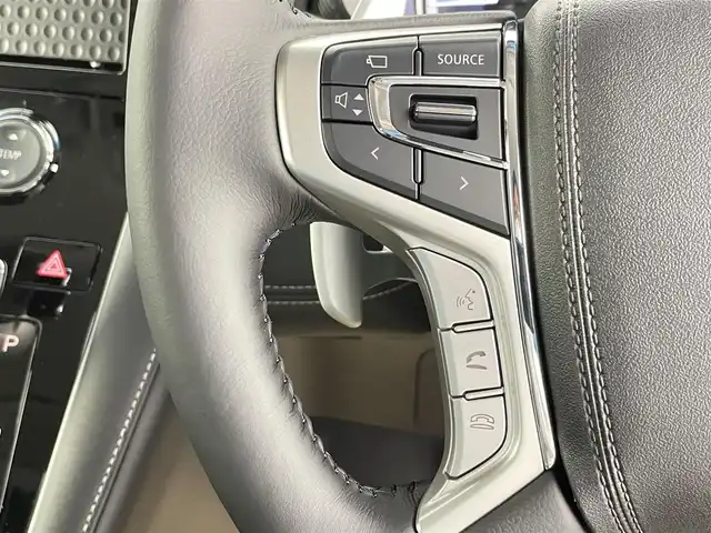 三菱 デリカＤ：５ シャモニー 千葉県 2025(令7)年 0.1千km 黒 登録済未使用車/4WD/全方位カメラ/レーダークルーズコントロール/車線逸脱警報/両側パワースライドドア/パワーバックドア/前席シートヒーター/ハーフレザーシート/ステアリングヒーター/パドルシフト/電動パーキングブレーキ/ブレーキホールド/アイドリングストップ/LEDヘッドライト/フォグライト/オートライト/オートハイビーム/スマートキー/スペアキー