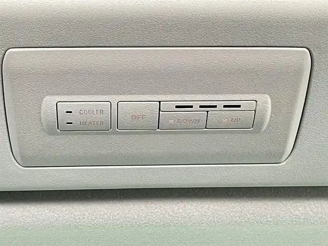 三菱 デリカＤ：５ シャモニー 千葉県 2025(令7)年 0.1千km 黒 登録済未使用車/4WD/全方位カメラ/レーダークルーズコントロール/車線逸脱警報/両側パワースライドドア/パワーバックドア/前席シートヒーター/ハーフレザーシート/ステアリングヒーター/パドルシフト/電動パーキングブレーキ/ブレーキホールド/アイドリングストップ/LEDヘッドライト/フォグライト/オートライト/オートハイビーム/スマートキー/スペアキー