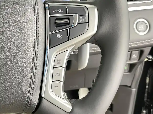 三菱 デリカＤ：５ シャモニー 千葉県 2025(令7)年 0.1千km 黒 登録済未使用車/4WD/全方位カメラ/レーダークルーズコントロール/車線逸脱警報/両側パワースライドドア/パワーバックドア/前席シートヒーター/ハーフレザーシート/ステアリングヒーター/パドルシフト/電動パーキングブレーキ/ブレーキホールド/アイドリングストップ/LEDヘッドライト/フォグライト/オートライト/オートハイビーム/スマートキー/スペアキー