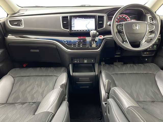 ホンダ オデッセイ アブソルート ホンダセンシング 道央・札幌 2020(令2)年 2.7万km プラチナホワイトパール ・4WD/・純正9インチナビ&TV&DVD&CD&SD&BT&HDMI/・バックカメラ/・純正11.6インチリヤフリップダウンモニター/・両側パワースライドドア/・ホンダセンシング/・アダプティブクルーズコントロール/・衝突軽減ブレーキ/・先行車発進お知らせ/・路外逸脱抑制システム/・レーンキープアシスト/・標識認識機能/・横滑り防止/・アイドリングストップ/・運転席パワーシート/・ハーフレザーシート/・ビルトインETC2.0/・パドルシフト/・ドアバイザー/・電格ミラー/・ドアミラーヒーター/・純正フロアマット/・LEDヘッドライト/・LEDフォグ/・オートライト/・スマートキー/・純正エンジンスターター/・純正AW夏タイヤ積込