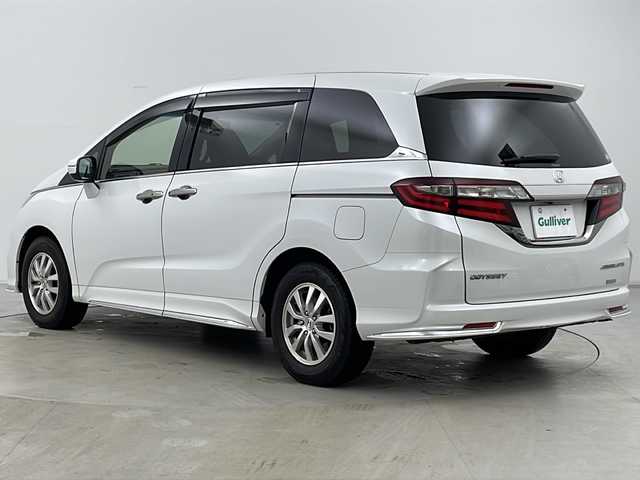 ホンダ オデッセイ アブソルート ホンダセンシング 道央・札幌 2020(令2)年 2.7万km プラチナホワイトパール ・4WD/・純正9インチナビ&TV&DVD&CD&SD&BT&HDMI/・バックカメラ/・純正11.6インチリヤフリップダウンモニター/・両側パワースライドドア/・ホンダセンシング/・アダプティブクルーズコントロール/・衝突軽減ブレーキ/・先行車発進お知らせ/・路外逸脱抑制システム/・レーンキープアシスト/・標識認識機能/・横滑り防止/・アイドリングストップ/・運転席パワーシート/・ハーフレザーシート/・ビルトインETC2.0/・パドルシフト/・ドアバイザー/・電格ミラー/・ドアミラーヒーター/・純正フロアマット/・LEDヘッドライト/・LEDフォグ/・オートライト/・スマートキー/・純正エンジンスターター/・純正AW夏タイヤ積込