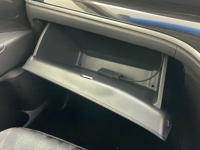 ホンダ オデッセイ アブソルート ホンダセンシング 道央・札幌 2020(令2)年 2.7万km プラチナホワイトパール ・4WD/・純正9インチナビ&TV&DVD&CD&SD&BT&HDMI/・バックカメラ/・純正11.6インチリヤフリップダウンモニター/・両側パワースライドドア/・ホンダセンシング/・アダプティブクルーズコントロール/・衝突軽減ブレーキ/・先行車発進お知らせ/・路外逸脱抑制システム/・レーンキープアシスト/・標識認識機能/・横滑り防止/・アイドリングストップ/・運転席パワーシート/・ハーフレザーシート/・ビルトインETC2.0/・パドルシフト/・ドアバイザー/・電格ミラー/・ドアミラーヒーター/・純正フロアマット/・LEDヘッドライト/・LEDフォグ/・オートライト/・スマートキー/・純正エンジンスターター/・純正AW夏タイヤ積込