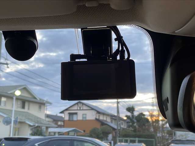 クライスラー・ジープ ジープ レネゲード リミテッド 佐賀県 2022(令4)年 2.2万km 黒 純正ナビ/フルセグTV/Bluetooth接続/バックモニター/レザーシート/シートヒーター/ステアリングヒーター/衝突被害軽減ブレーキ/アダプティブクルーズコントロール/ブラインドスポットモニター/レーンキープアシスト/パークセンス/アイドリングストップ/スマートキー×2/プッシュスタート/前後ドライブレコーダー