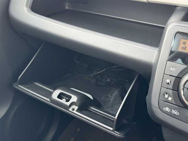 日産 モコ X 佐賀県 2014(平26)年 12.2万km アーバンブラウン 純正SDナビ/（AM FM CD DVD Bluetooth フルセグテレビ）/バックカメラ/ETC/革巻きステアリング/純正14インチアルミホイール/純正フロアマット/プッシュスタート/スマートキー/ドアバイザー/横滑り防止装置/アイドリングストップ