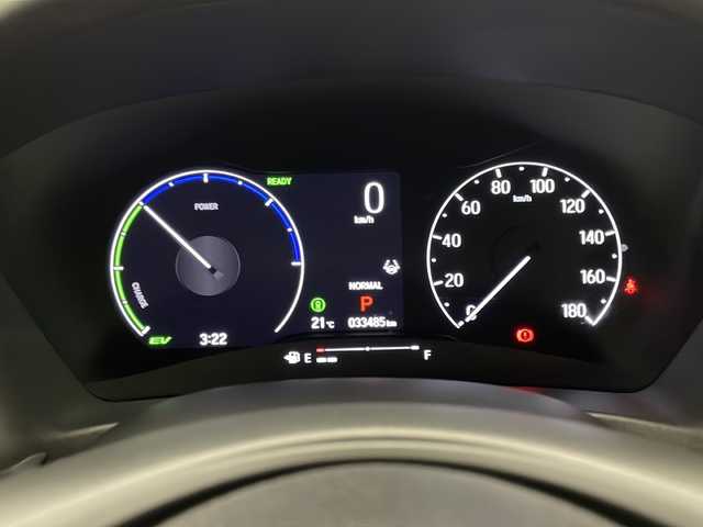 ホンダ ヴェゼル ハイブリッド e:HEV Z 宮崎県 2021(令3)年 3.4万km クリスタルブラックパール 禁煙車/ホンダセンシング/純正9型ディスプレイオーディオナビTV/（HONDA CONNECT/Bluetooth/FMAM/USB/フルセグTV)/純正バックカメラ/純正ビルトイン2.0ETC/純正ドライブレコーダー/純正LEDオートライト/純正LEDフォグ/純正18インチアルミ/純正フロアマット/アダプティブクルーズコントロール/レーンディパーチャーアラート/ブラインドスポットモニター/クリアランスソナー/パワーバックドア/前席シートヒーター/ステアリングヒーター/ハーフレザーシート/デュアルオートエアコン/パドルシフト/スマートキー/プッシュエンジンスタート/スペアキー/新車時保証書/取扱い説明書