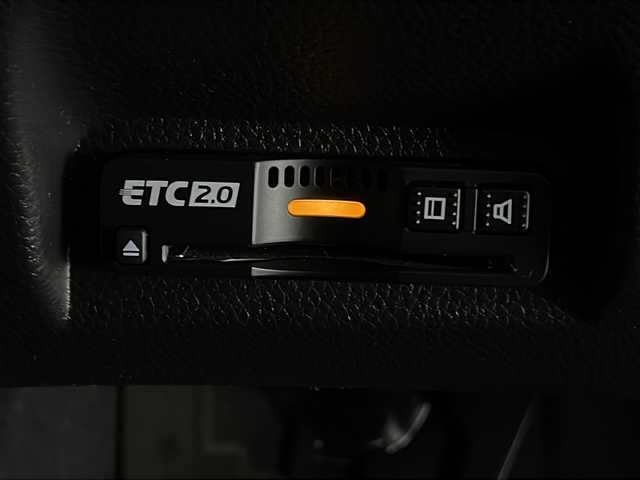 ホンダ ヴェゼル ハイブリッド e:HEV Z 宮崎県 2021(令3)年 3.4万km クリスタルブラックパール 禁煙車/ホンダセンシング/純正9型ディスプレイオーディオナビTV/（HONDA CONNECT/Bluetooth/FMAM/USB/フルセグTV)/純正バックカメラ/純正ビルトイン2.0ETC/純正ドライブレコーダー/純正LEDオートライト/純正LEDフォグ/純正18インチアルミ/純正フロアマット/アダプティブクルーズコントロール/レーンディパーチャーアラート/ブラインドスポットモニター/クリアランスソナー/パワーバックドア/前席シートヒーター/ステアリングヒーター/ハーフレザーシート/デュアルオートエアコン/パドルシフト/スマートキー/プッシュエンジンスタート/スペアキー/新車時保証書/取扱い説明書