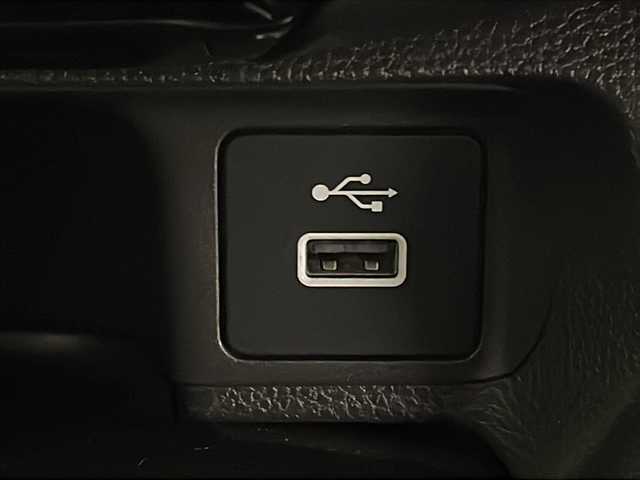 ホンダ ヴェゼル ハイブリッド e:HEV Z 宮崎県 2021(令3)年 3.4万km クリスタルブラックパール 禁煙車/ホンダセンシング/純正9型ディスプレイオーディオナビTV/（HONDA CONNECT/Bluetooth/FMAM/USB/フルセグTV)/純正バックカメラ/純正ビルトイン2.0ETC/純正ドライブレコーダー/純正LEDオートライト/純正LEDフォグ/純正18インチアルミ/純正フロアマット/アダプティブクルーズコントロール/レーンディパーチャーアラート/ブラインドスポットモニター/クリアランスソナー/パワーバックドア/前席シートヒーター/ステアリングヒーター/ハーフレザーシート/デュアルオートエアコン/パドルシフト/スマートキー/プッシュエンジンスタート/スペアキー/新車時保証書/取扱い説明書