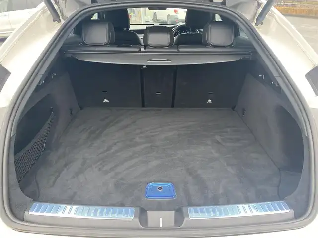 メルセデス・ベンツ ＧＬＣ２２０ d 4マチック クーペ AMGライン 福岡県 2020(令2)年 3.9万km ポーラホワイト ・サンルーフ/・アダプティブクルーズコントロール/・純正ＨＤＤナビ／ＵＳＢ／Ｂｌｕｅｔｏｏｔｈ／ｉＰｏｄ／ＡｐｐｌｅＣａｒＰｌａｙ/・全方位カメラ/・黒革シート／シートヒーター/・ドライブレコーダー/・フルセグ/・ETC/・純正19AW/・プッシュスタート/・パーキングアシスト/・アイドリングストップ/・スマートキー/・スペアキー/・パワーシート/・レーンキープアシスト/・オートライト/・LEDライト/・置くだけ充電