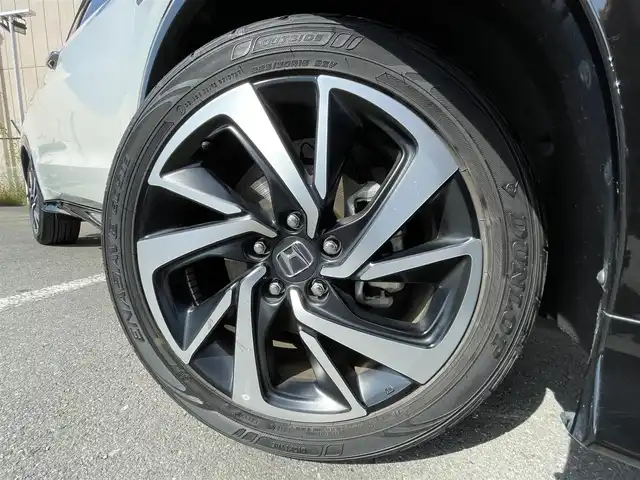 ホンダ ヴェゼル ハイブリッド RS ホンダセンシング 東京都 2019(令1)年 2.4万km プラチナホワイトパール アルパインナビ/バックモニター/シティブレーキアクティブシステム/路外逸脱抑制機能/アダプティブクルーズコントロール/シートヒーター/ＥＴＣ/ドライブレコーダー/ステアリングスイッチ
