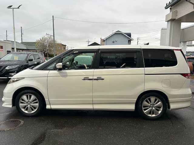 ホンダ エリシオン G Aero HDDナビ SP 道東・釧路十勝 2008(平20)年 15.8万km ブルーイッシュホワイトパール 純正HDDナビ/  (DVD/CD/MSV)/バックカメラ/両側パワースライドドア/HIDヘッドライト/フォグライト/革巻きステアリング/ビルトインETC/ウィンカーミラー/電動格納ミラー/運転席シートリフター/リモコンキー/スペアキー/純正17インチアルミホイール/社外レーダー