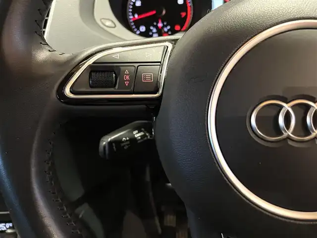 アウディ Ｑ３ 2．0 TFSI クワトロ 180PS 道央・札幌 2019(平31)年 5.5万km グレイシアホワイトメタリック グレイシアホワイトメタリック/MMIナビゲーション/LEDヘッドライト/アシスタンスパッケージ/　・クルーズコントロール/　・レーンアシスト/　・ハイビームアシスト/　・サイドアシスト/オートマチックテールゲート/電動フロントシート/シートヒーター/フルセグテレビ/DVD/SD/BT/バックカメラ/パーキングエイド