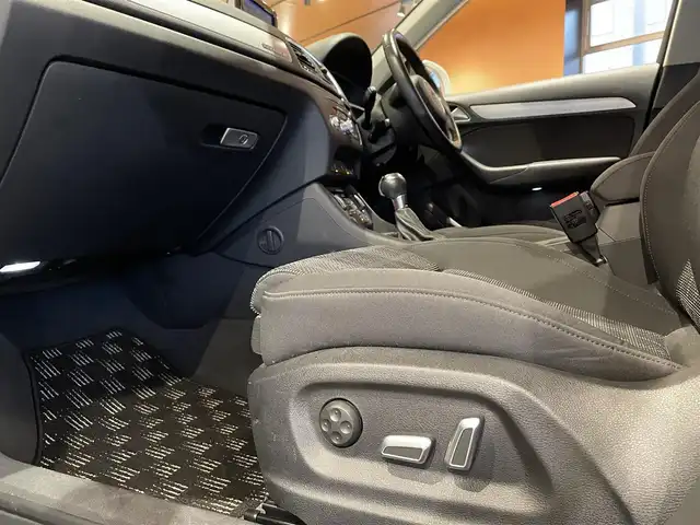 アウディ Ｑ３ 2．0 TFSI クワトロ 180PS 道央・札幌 2019(平31)年 5.5万km グレイシアホワイトメタリック グレイシアホワイトメタリック/MMIナビゲーション/LEDヘッドライト/アシスタンスパッケージ/　・クルーズコントロール/　・レーンアシスト/　・ハイビームアシスト/　・サイドアシスト/オートマチックテールゲート/電動フロントシート/シートヒーター/フルセグテレビ/DVD/SD/BT/バックカメラ/パーキングエイド