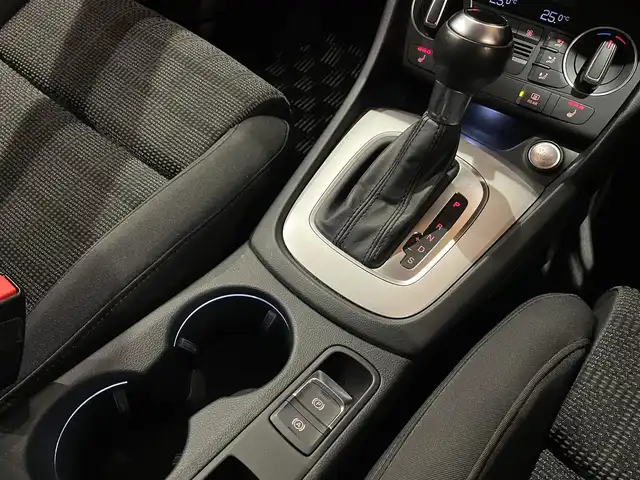 アウディ Ｑ３ 2．0 TFSI クワトロ 180PS 道央・札幌 2019(平31)年 5.5万km グレイシアホワイトメタリック グレイシアホワイトメタリック/MMIナビゲーション/LEDヘッドライト/アシスタンスパッケージ/　・クルーズコントロール/　・レーンアシスト/　・ハイビームアシスト/　・サイドアシスト/オートマチックテールゲート/電動フロントシート/シートヒーター/フルセグテレビ/DVD/SD/BT/バックカメラ/パーキングエイド