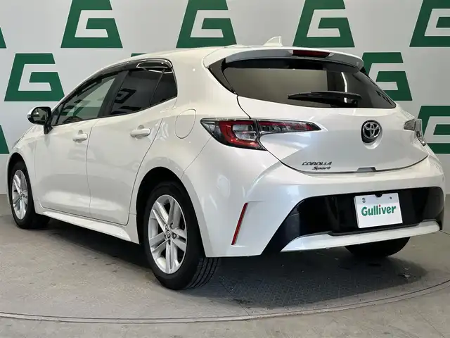 トヨタ カローラ スポーツ G 鹿児島県 2018(平30)年 4万km ホワイトパールクリスタルシャイン 純正7インチSDナビ【NSZT-W68T】/（フルセグTV/CD/DVD/FM/AM/SD/BT）/トヨタセーフティセンス/・プリクラッシュセーフティ/・レーントレーシングアシスト/・レーンディパーチャーアラート/・レーダークルーズコントロール/・オートマチックハイビーム/バックカメラ/電動パーキングブレーキ/オートブレーキホールド/LEDヘッドライト/革巻きステアリング/ステアリングリモコン/純正フロアマット/ドアバイザー/ビルトインETC/社外前後ドライブレコーダー