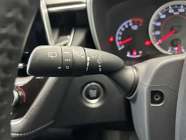 トヨタ カローラ スポーツ G 鹿児島県 2018(平30)年 4万km ホワイトパールクリスタルシャイン 純正7インチSDナビ【NSZT-W68T】/（フルセグTV/CD/DVD/FM/AM/SD/BT）/トヨタセーフティセンス/・プリクラッシュセーフティ/・レーントレーシングアシスト/・レーンディパーチャーアラート/・レーダークルーズコントロール/・オートマチックハイビーム/バックカメラ/電動パーキングブレーキ/オートブレーキホールド/LEDヘッドライト/革巻きステアリング/ステアリングリモコン/純正フロアマット/ドアバイザー/ビルトインETC/社外前後ドライブレコーダー