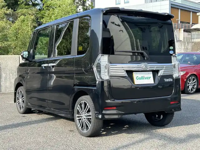 ダイハツ タント カスタム RS トップED SA Ⅲ 長崎県 2017(平29)年 8.8万km ブラックマイカメタリック 社外SDナビ(FM/AM/ワンセグ/CD/DVD/BT)/ビルトインETC/SRSダブル+サイドエアバッグ/スマートアシストIII/ビルトインETC/両側パワスラ/革巻きステアリング/ステアリングスイッチ/オートライト/オートハイビーム/ダイハツビークルスタビリティコントロールシステム/純正15インチアルミホイール/社外フロアマット/プッシュスタート/スマートキー/ターボ