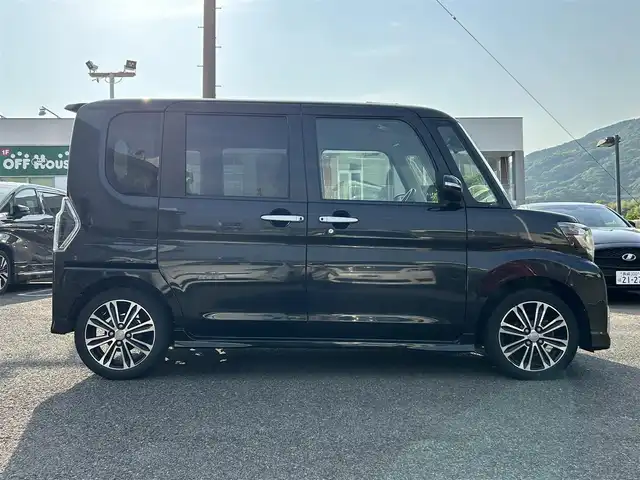 ダイハツ タント カスタム RS トップED SA Ⅲ 長崎県 2017(平29)年 8.8万km ブラックマイカメタリック 社外SDナビ(FM/AM/ワンセグ/CD/DVD/BT)/ビルトインETC/SRSダブル+サイドエアバッグ/スマートアシストIII/ビルトインETC/両側パワスラ/革巻きステアリング/ステアリングスイッチ/オートライト/オートハイビーム/ダイハツビークルスタビリティコントロールシステム/純正15インチアルミホイール/社外フロアマット/プッシュスタート/スマートキー/ターボ