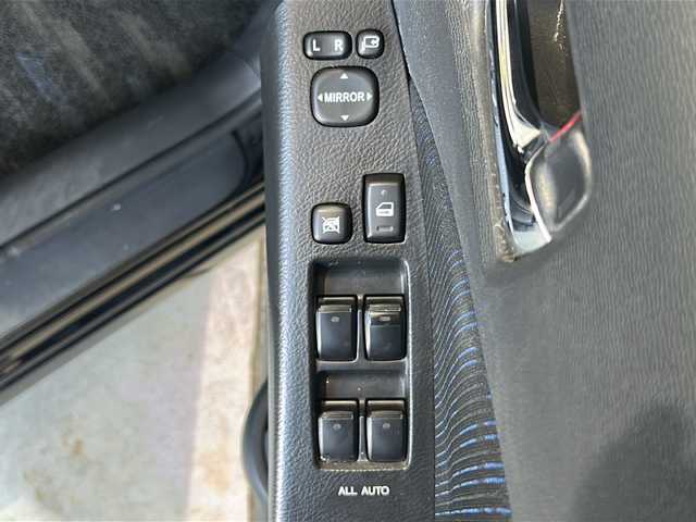 トヨタ アイシス プラタナ Vセレクション 富山県 2015(平27)年 9.4万km ブラック ４ＷＤ　/純正アルミホイール　/社外ＳＤナビ【Ｂｌｕｅｔｏｏｔｈ／ＤＶＤ／ＣＤ／フルセグＴＶ】　/片側電動スライドドア　/積込スタッドレスタイヤ　/３列シート　/アンチロックブレーキシステム/横滑り防止装置　/フォグランプ/オートライト　/ETC/USB入力端子/エンジンスタートボタン/バックカメラ/純正フロアマット