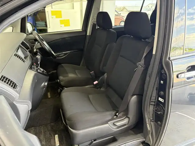 トヨタ アイシス プラタナ Vセレクション 富山県 2015(平27)年 9.4万km ブラック ４ＷＤ　/純正アルミホイール　/社外ＳＤナビ【Ｂｌｕｅｔｏｏｔｈ／ＤＶＤ／ＣＤ／フルセグＴＶ】　/片側電動スライドドア　/積込スタッドレスタイヤ　/３列シート　/アンチロックブレーキシステム/横滑り防止装置　/フォグランプ/オートライト　/ETC/USB入力端子/エンジンスタートボタン/バックカメラ/純正フロアマット
