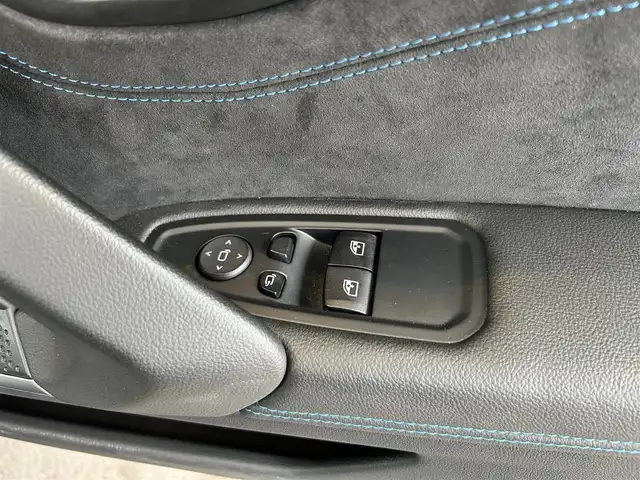 ＢＭＷ Ｚ４ sDrive20i Mスポーツ 茨城県 2019(令1)年 3.2万km サファイアブラックP フロントリップスポイラー(3D)/社外19インチAW(カールソン)/パドルシフト/Fドラレコ/ワイヤレスチャージング/アンビエントライト/ライブコックピット/イノベーションパッケージ/-アダプティブLEDヘッドライト/-ハイビームアシスト/-HUD/ドライビングアシスト/ACC/電動シート（M付）