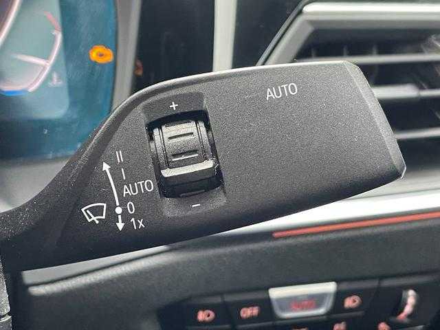 ＢＭＷ ３２０ｄ xDrive Mスポーツ 埼玉県 2020(令2)年 3万km サファイアブラックP ワンオーナー/半黒革シート/アクティブクルーズコントロール/純正HDDナビ/(Bluetooth/USB)/シートヒーター/メモリー付パワーシート/Ａｐｐｌｅ　Ｃａｒ　Ｐｌａｙ/全方位カメラ/ブラインドスポットモニター/ミラーＥＴＣ/ＬＥＤランプ