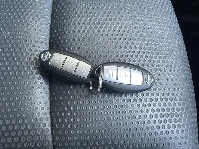 日産 エクストレイル 20X エマージェンシーブレーキ 栃木県 2017(平29)年 9.1万km ダイヤモンドブラック (株)IDOMが運営する【じしゃロン宇都宮店】の自社ローン専用車両になります。こちらは現金またはオートローンご利用時の価格です。自社ローンご希望の方は別途その旨お申付け下さい/純正ナビ/バックカメラ/フルセグ/Ｂｌｕｅｔｏｏｔｈ/ＤＶＤ/ＥＴＣ/カプロンシート/シートヒーター/エアシート/スマートキー/スペアキー/ＬＥＤヘッドライト/オートライト/４ＷＤ