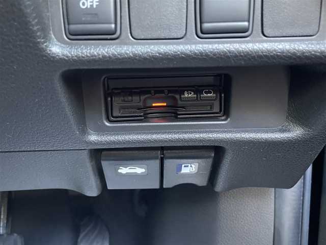 日産 エクストレイル 20X エマージェンシーブレーキ 宮城県 2017(平29)年 9.1万km ダイヤモンドブラック (株)IDOMが運営する【じしゃロン宇都宮店】の自社ローン専用車両になります。こちらは現金またはオートローンご利用時の価格です。自社ローンご希望の方は別途その旨お申付け下さい/純正ナビ/バックカメラ/フルセグ/Ｂｌｕｅｔｏｏｔｈ/ＤＶＤ/ＥＴＣ/カプロンシート/シートヒーター/エアシート/スマートキー/スペアキー/ＬＥＤヘッドライト/オートライト/４ＷＤ