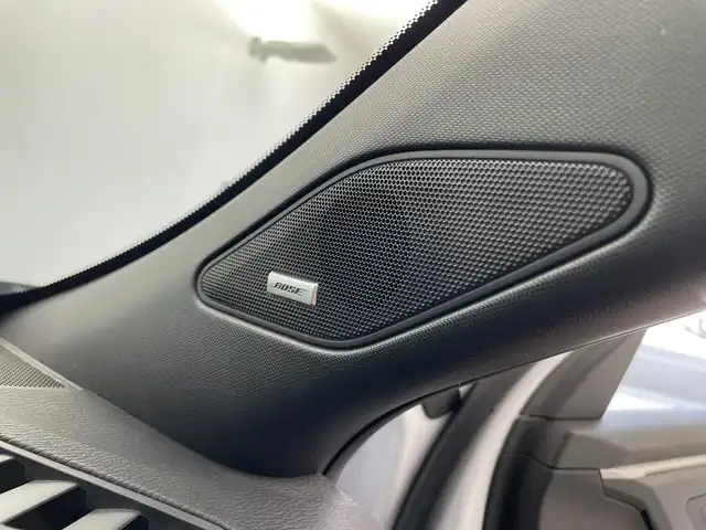 三菱 アウトランダー ＰＨＥＶ P 鹿児島県 2022(令4)年 3.6万km ホワイトダイヤモンド 純正ナビ/（BT/フルセグTV）/BOSEプレミアムサウンド/全方位カメラ/電動リアゲート/マイパイロット/ブラックレザーシート/パワーシート/シートヒーター/ルーフレール/ルーフキャリア/オートライト/オートマチックハイビーム/スマートキー/プッシュスタート