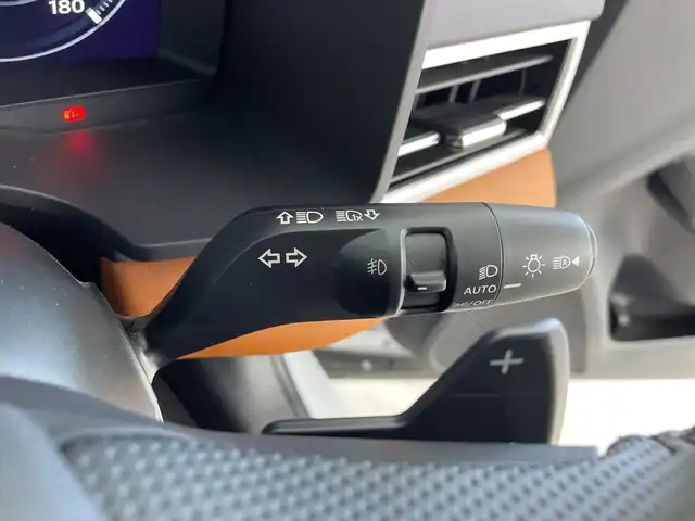 三菱 アウトランダー ＰＨＥＶ P 鹿児島県 2022(令4)年 3.6万km ホワイトダイヤモンド 純正ナビ/（BT/フルセグTV）/BOSEプレミアムサウンド/全方位カメラ/電動リアゲート/マイパイロット/ブラックレザーシート/パワーシート/シートヒーター/ルーフレール/ルーフキャリア/オートライト/オートマチックハイビーム/スマートキー/プッシュスタート